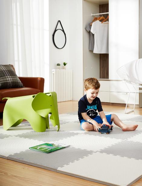 Ricokids putplasčio kilimėlis vaikams 60x60 cm baltos ir pilkos spalvos dėlionė 4 dalių EVA žaidimų kilimėlis nuo 0 mėn saugus neslystantis minkštas kilimas vaikų kambariui