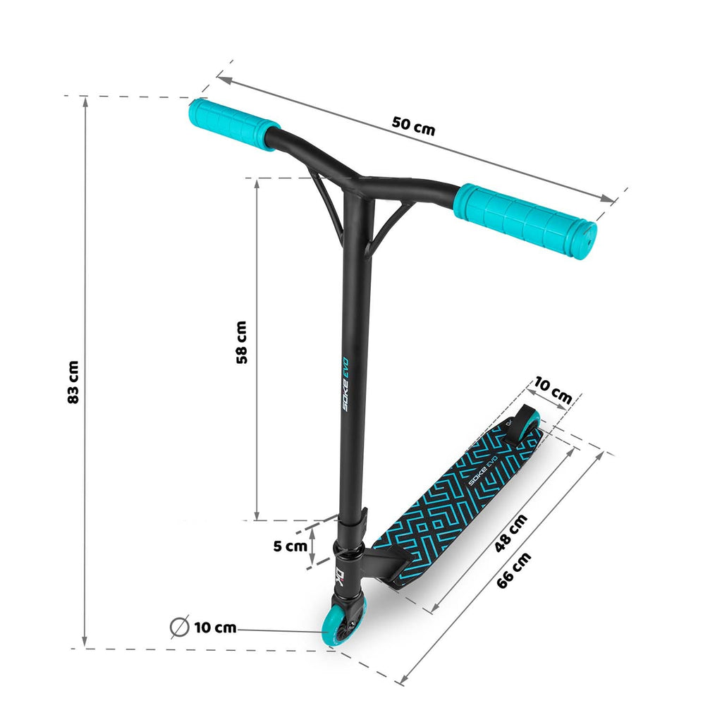 Juodas triukinis paspirtukas SOKE EVO su aliuminio deniu ir ABEC-9 guoliais skate parkui