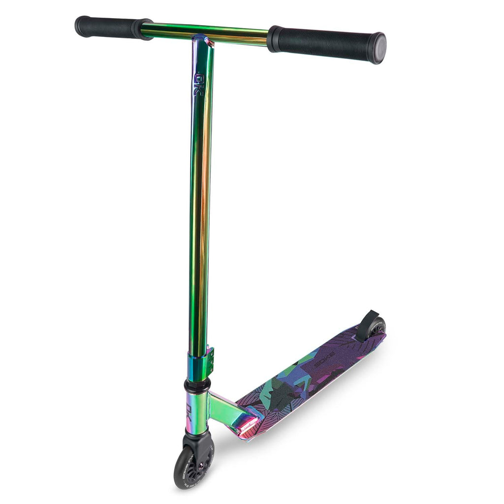 Triukinis paspirtukas SOKE EVO Street Neochrome profesionaliam važinėjimui skate parke ir miesto gatvėse