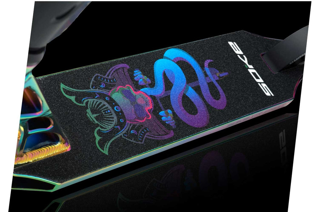SOKE XTR vaivorykštinis triukinis paspirtukas jaunimui profesionaliems triukams skate parke ir gatvėje