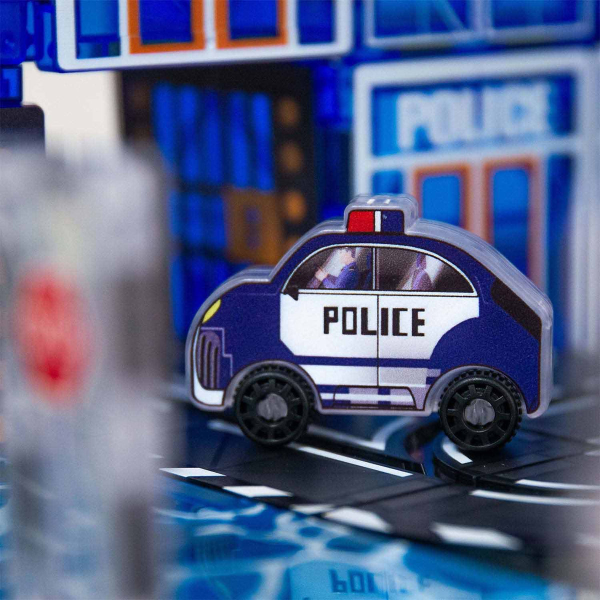 Magnetinis konstruktorius su savaeigiu policijos automobiliu Ricokids, 91 dalis