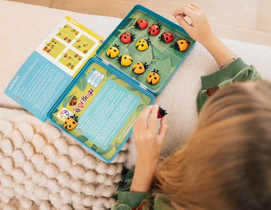 Loginis magnetinis žaidimas vaikams SMART GAMES LogiBugs kelionėms nuo 6 metų su 48 užduotimis